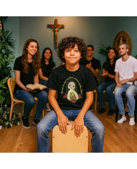 Camisa Infantil Menino Bordada Santa Terezinha em Desenho