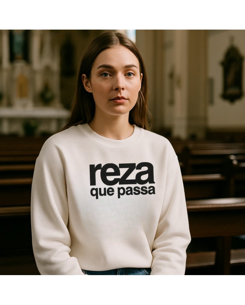 Moletom Blusa de Frio Bordada Moda Católica Reza que Passa Moletom Blusa de Frio Bordada Moda Católica Reza que Passa
