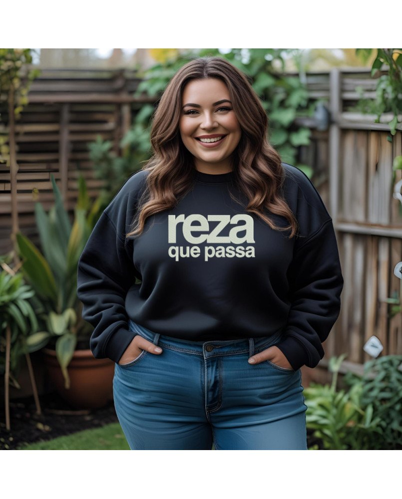 Moletom Blusa de Frio Bordada Moda Católica Reza que Passa Moletom Blusa de Frio Bordada Moda Católica Reza que Passa