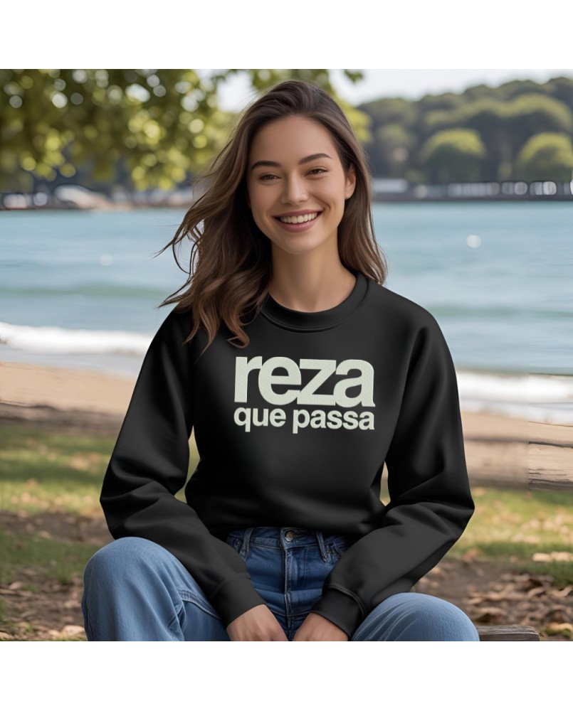 Moletom Blusa de Frio Bordada Moda Católica Reza que Passa Moletom Blusa de Frio Bordada Moda Católica Reza que Passa
