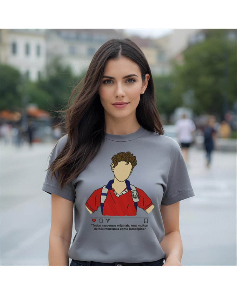 Camisa Bordada Santo Carlos Acutis Moda Fé Católica Cristã Camisa Bordada Santo Carlos Acutis Moda Fé Católica Cristã