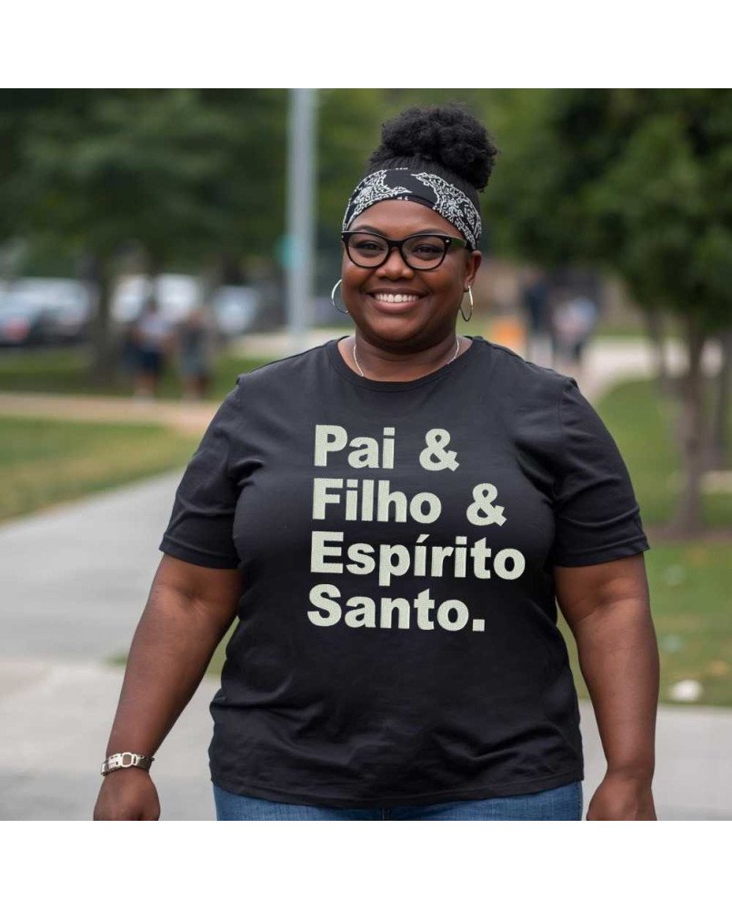 Camisa Feminina Cristã Bordada Pai & Filho & Espírito Santo Camisa Feminina Cristã Bordada Pai & Filho & Espírito Santo