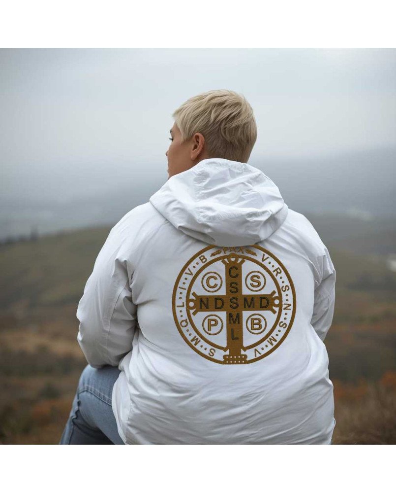 Casaco Corta Vento Católico Bordado Medalha de São Bento Casaco Corta Vento Católico Bordado Medalha de São Bento