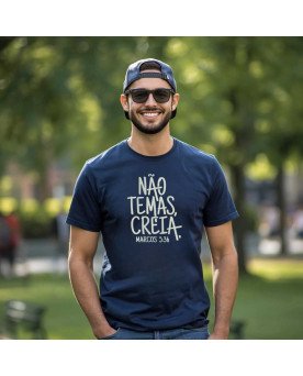 Camisa de Malha Cristã Masculina Bordada “Não Temas, Creia!”